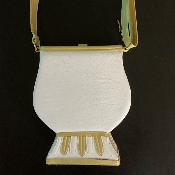 Disney Parks Chip crossbody bag - Picture 2 of 3